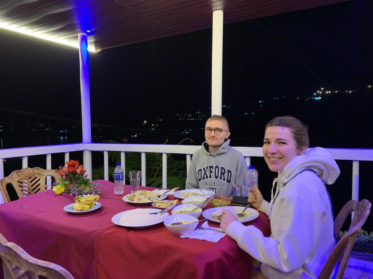 Fair View Holiday Home นูวาราเอลิยา ภายนอก รูปภาพ